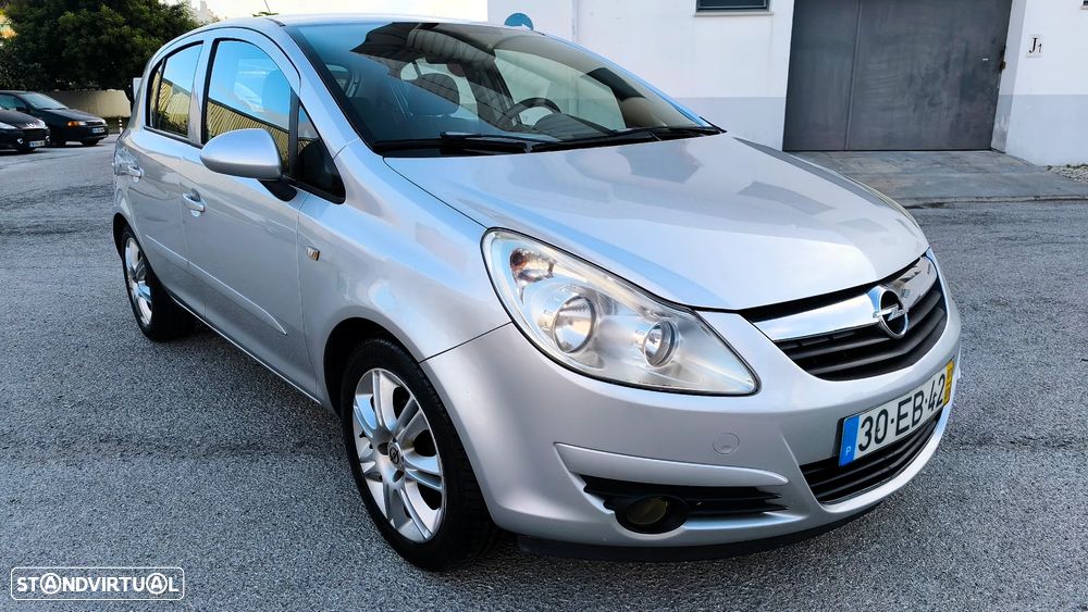 Opel Corsa 1.2 Cosmo - 26