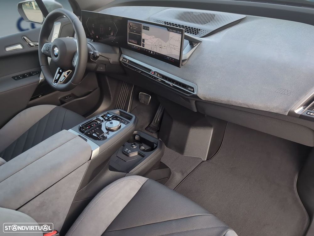 BMW iX xDrive 45 Pack Desportivo Pro - 18