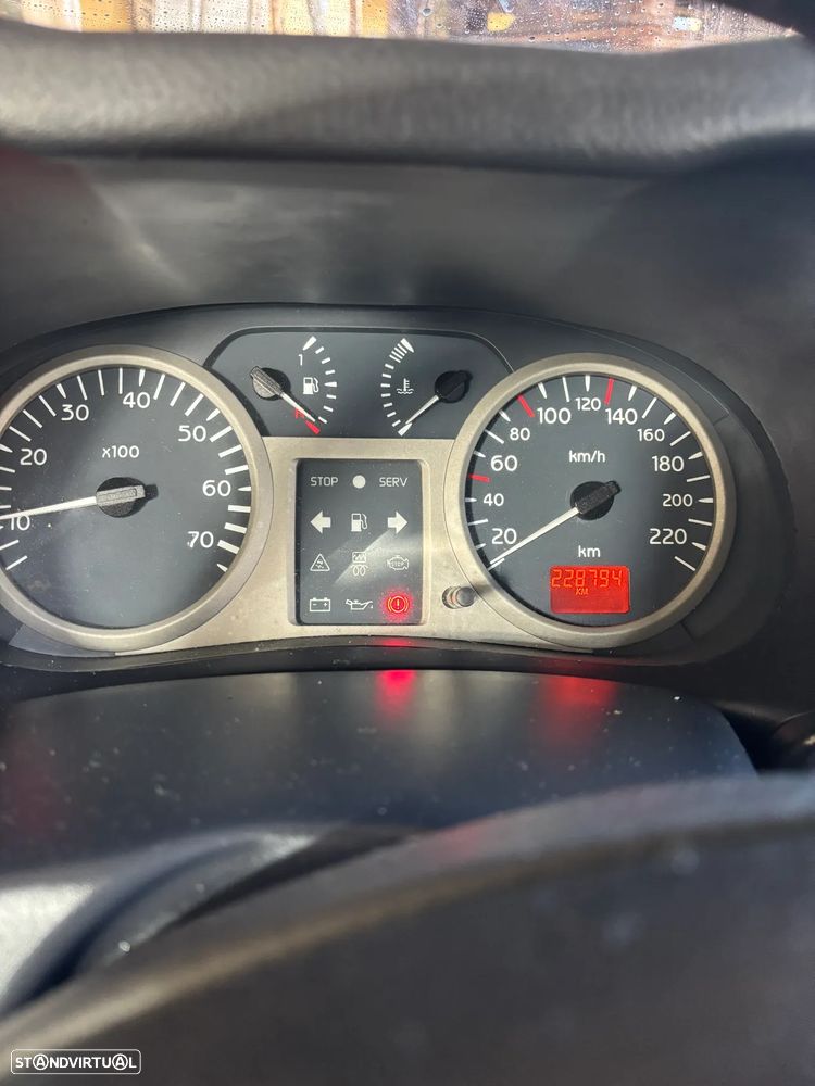 Renault Clio 1.2 16V Privilège - 8