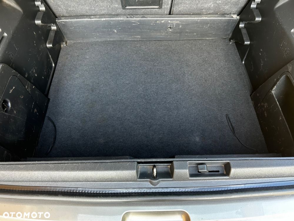 Peugeot 3008 1.6 HDi Trendy - 10