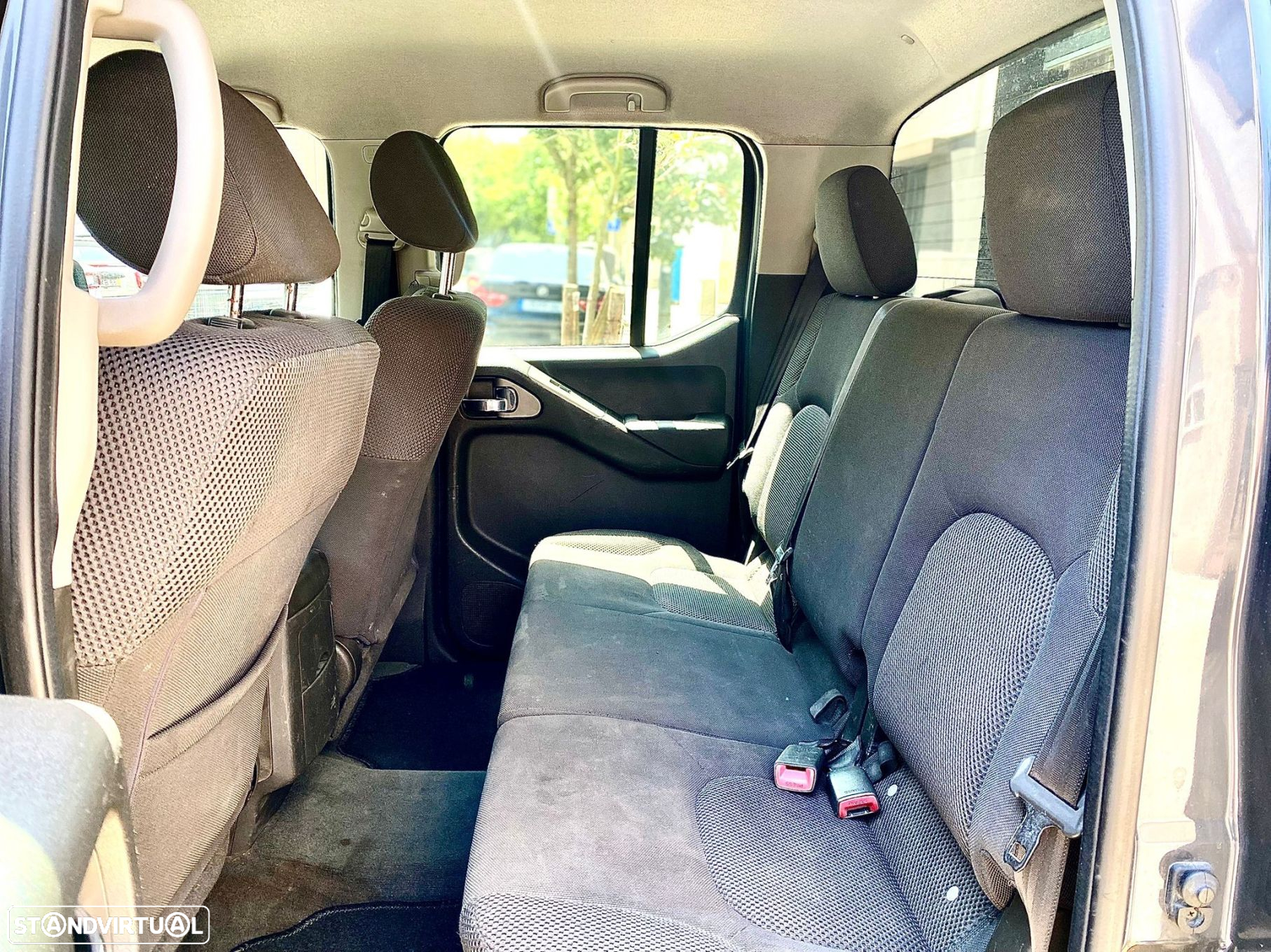 Nissan Navara 2.5 dCi CD LE Premium - 32