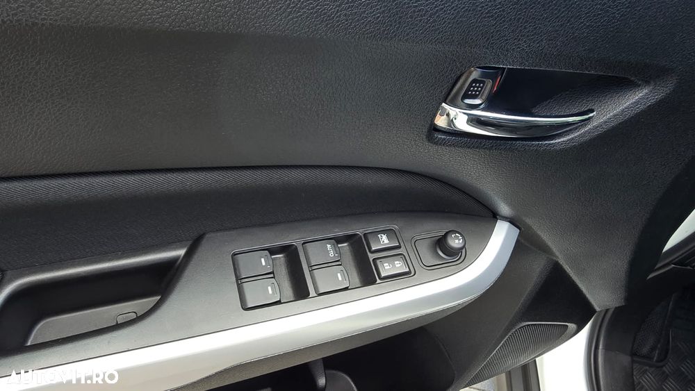 Suzuki Vitara 1.6 4X4 Passion - 16