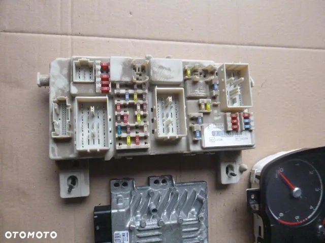 ZESTAW STARTOWY KOMPUTER STACYJKA IMMOBILIZER FORD FOCUS MK2 1.8 TDCI - 8