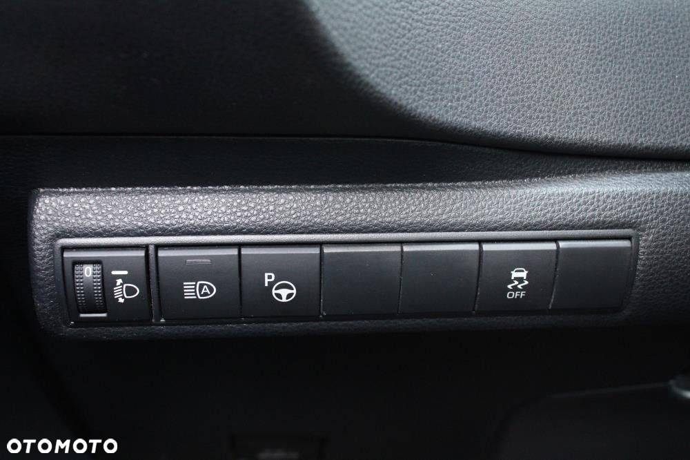Toyota Corolla - 12