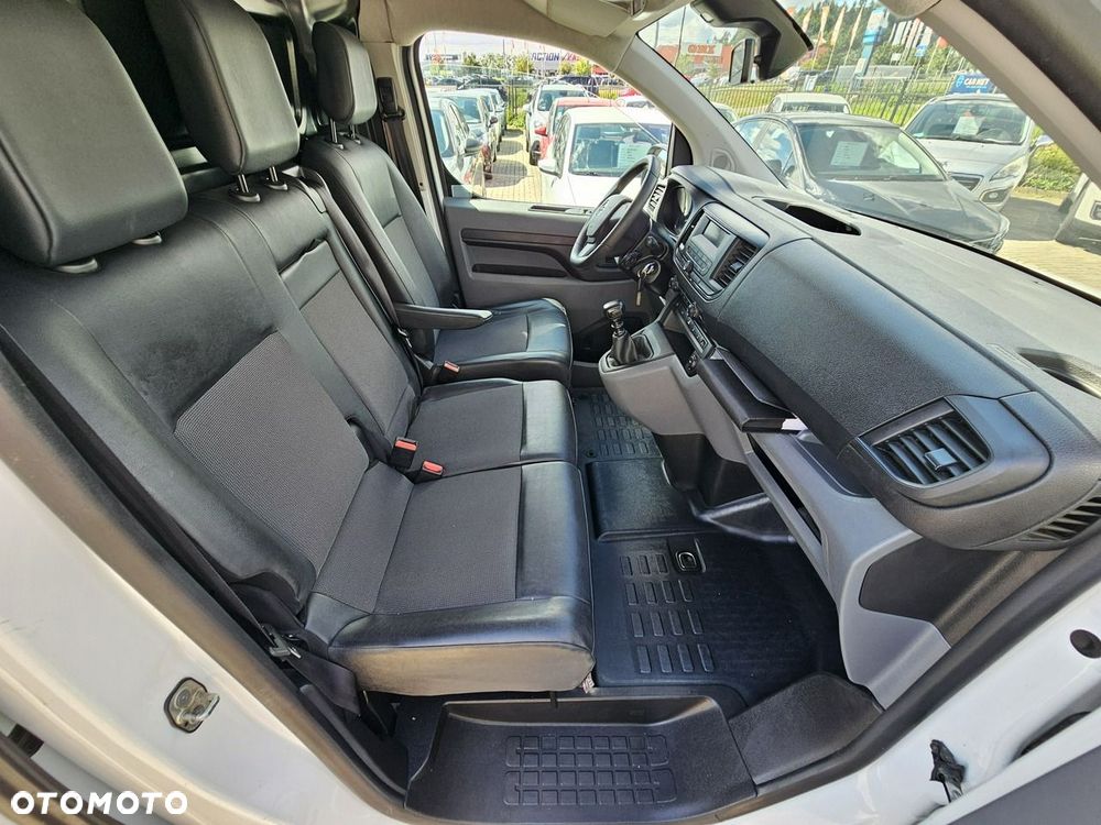 Opel Vivaro - 37