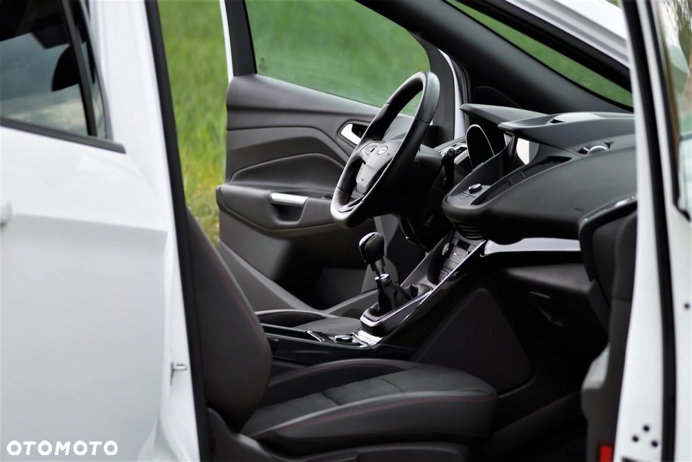 Ford Kuga - 20