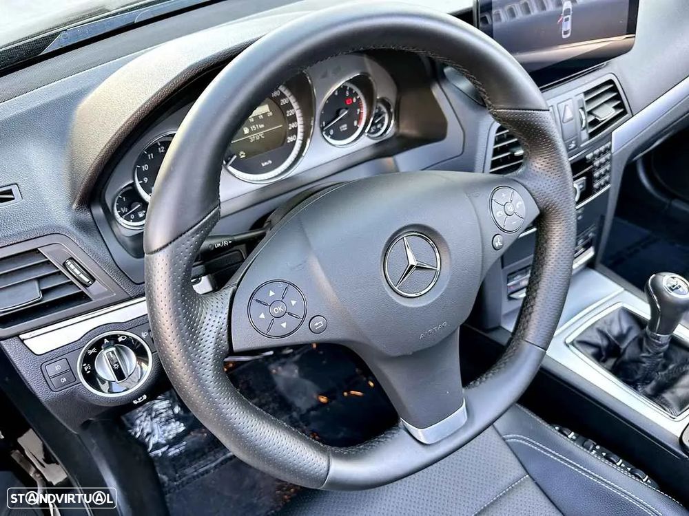 Mercedes-Benz E 200 CGi Avantgarde BlueEfficiency - 13