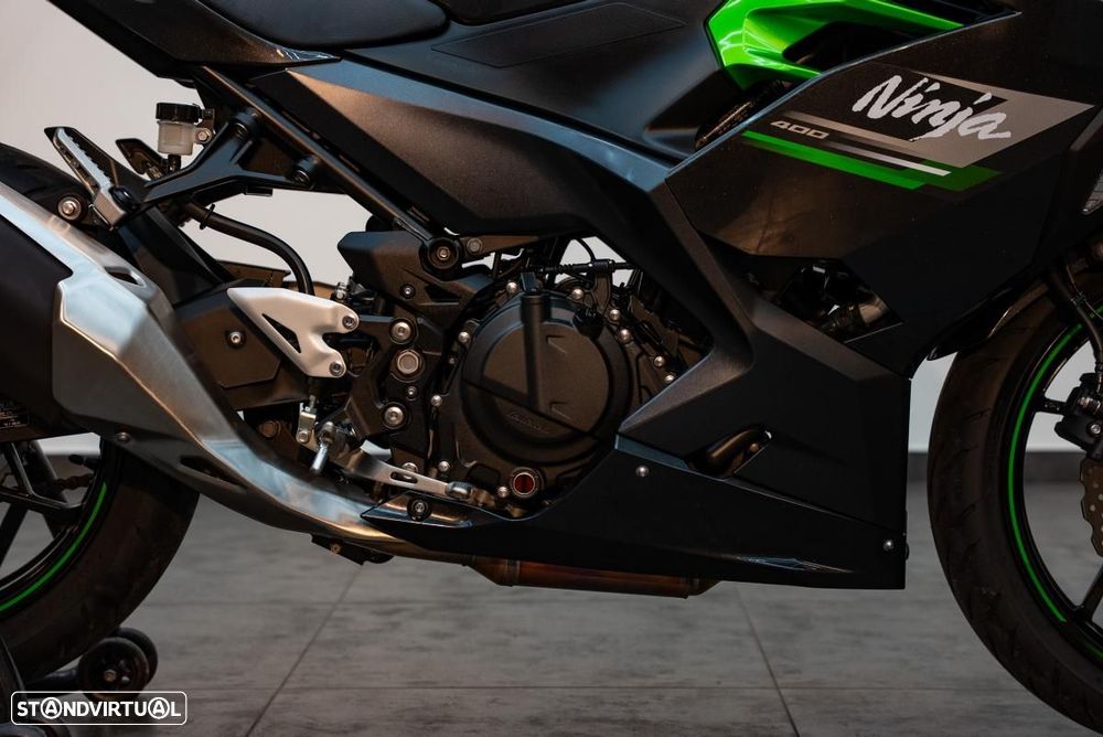 Kawasaki Ninja 400 - 11