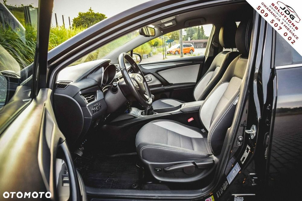 Toyota Avensis 2.0 D-4D Premium - 13