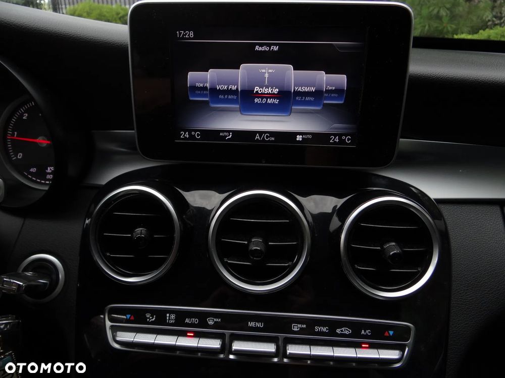 Mercedes-Benz Klasa C 200 (BlueTEC) d T 7G-TRONIC Exclusive - 25