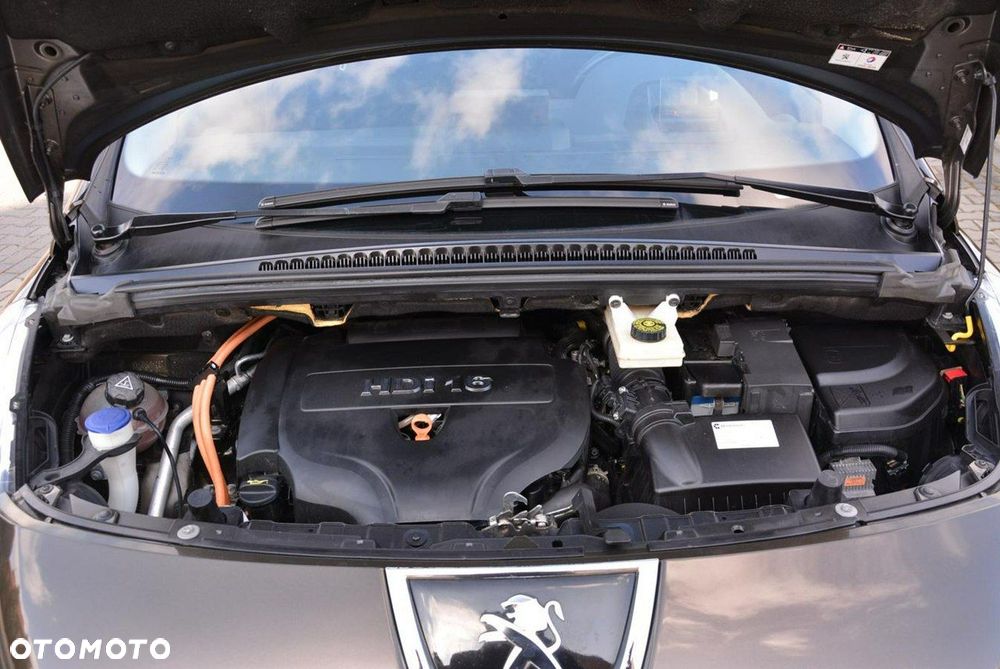 Peugeot 3008 Hybrid4 - 40