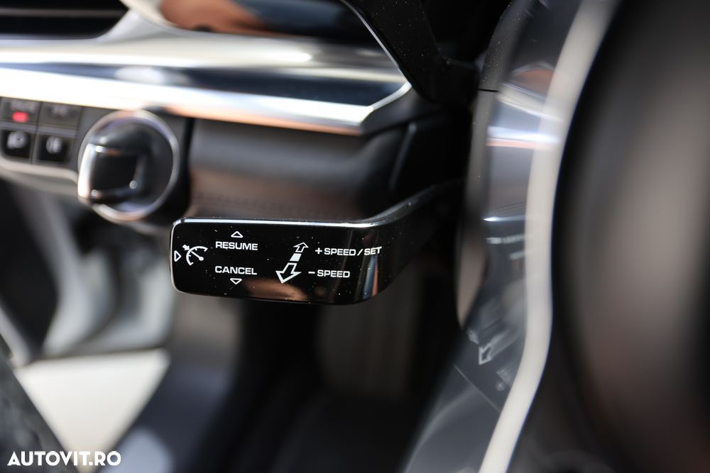Porsche Panamera 4S Sport Turismo - 10