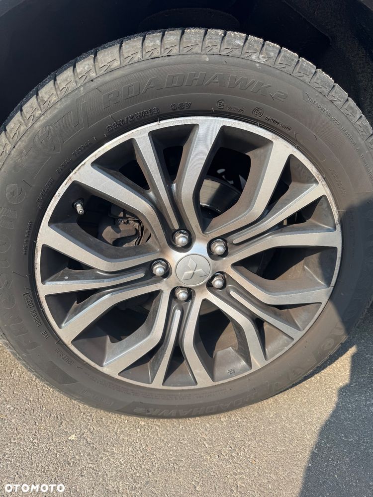 Mitsubishi Outlander 2.2 DID Intense + 4WD - 11