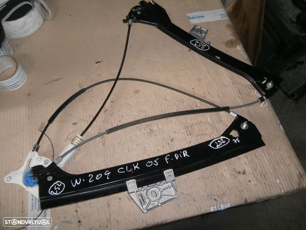Elevador Sem Motor S/REF0252 MERCEDES CLK W209 2005 3P FD - 1