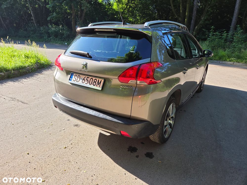 Peugeot 2008 e-HDi FAP 115 STOP & START Allure - 4