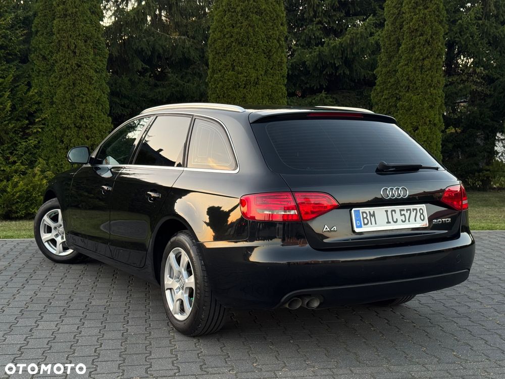 Audi A4 Avant 2.0 TDI - 19