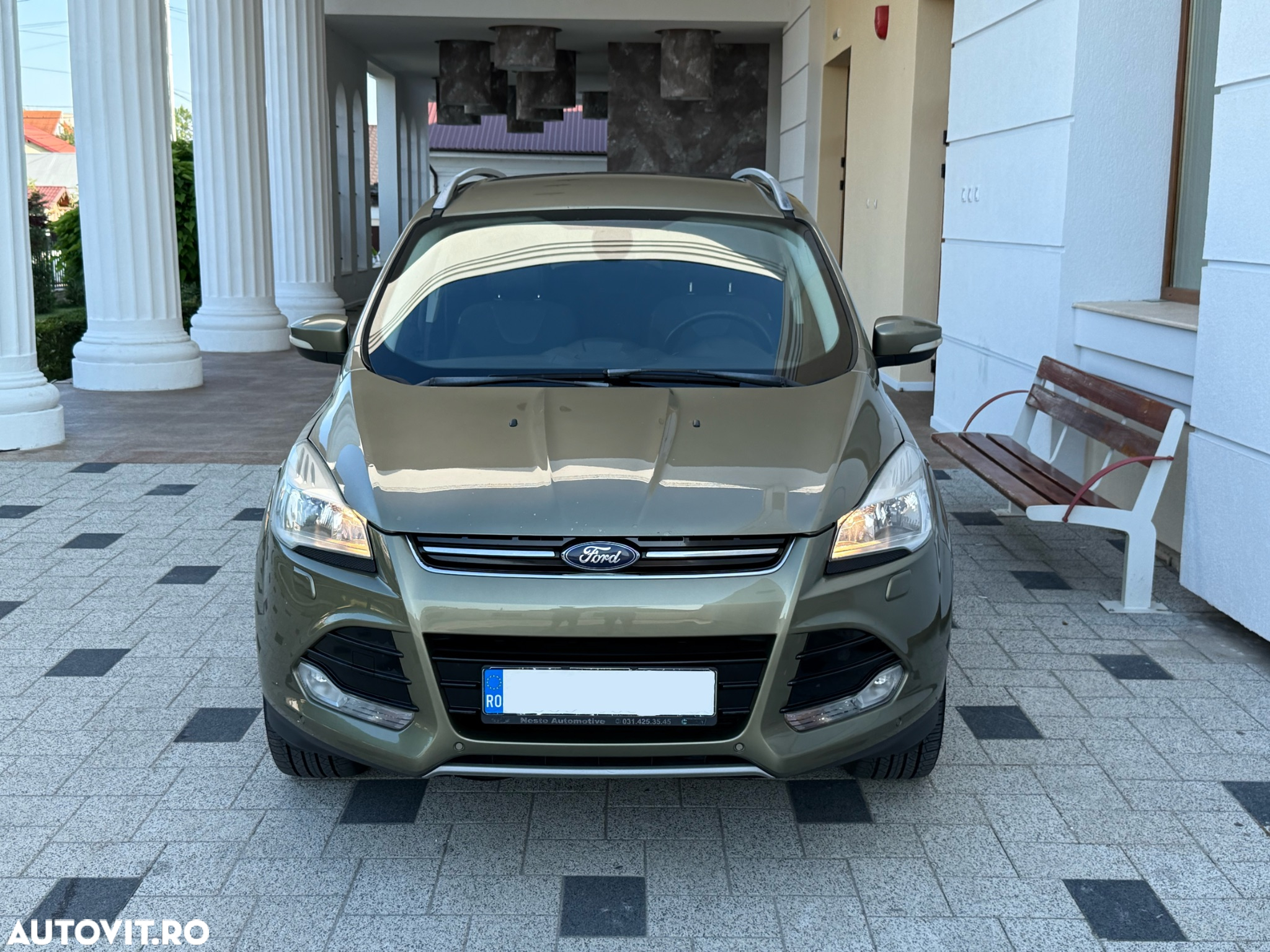 Ford Kuga 2.0 TDCi 4WD Powershift Titanium - 8