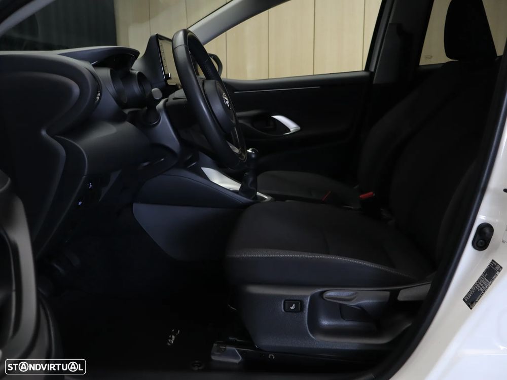 Toyota Yaris 1.5 VVT-i Exclusive - 21