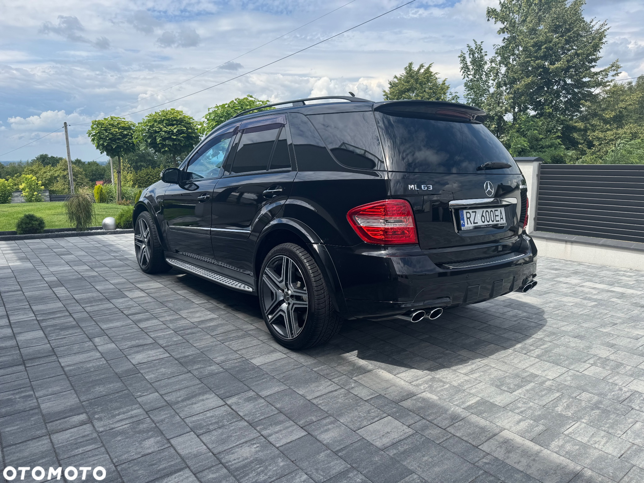 Mercedes-Benz ML 63 AMG 4-Matic - 6