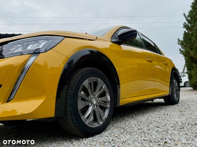 Peugeot 208 e-208 50kWh Style - 18
