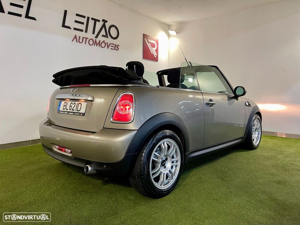MINI Cabrio Cooper D - 9