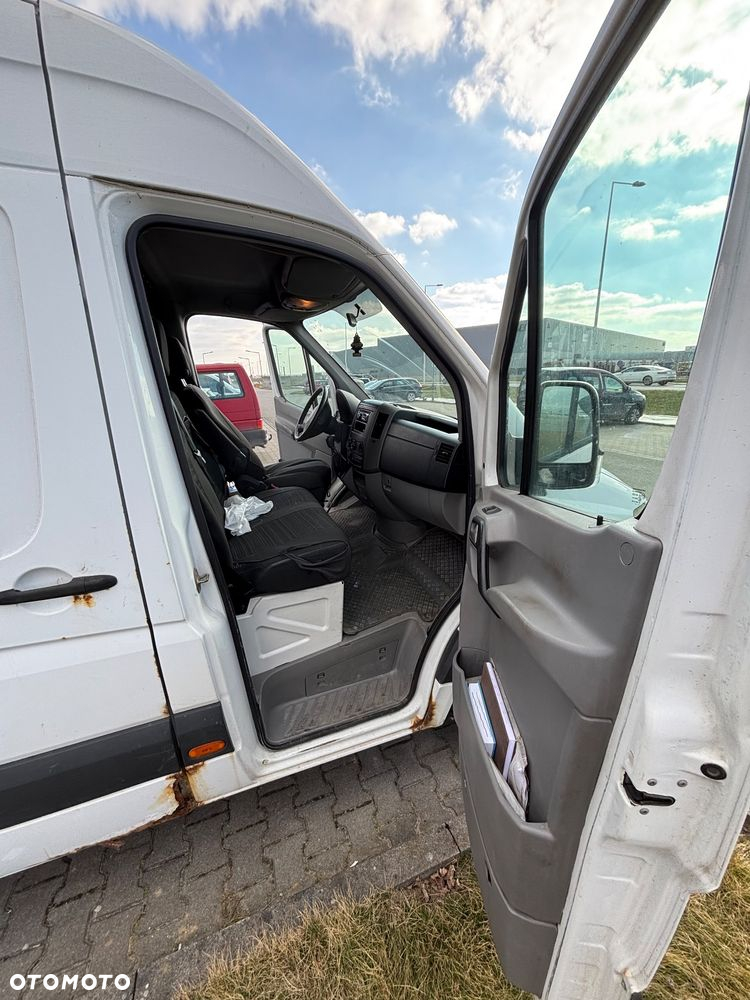 Mercedes-Benz Sprinter - 4