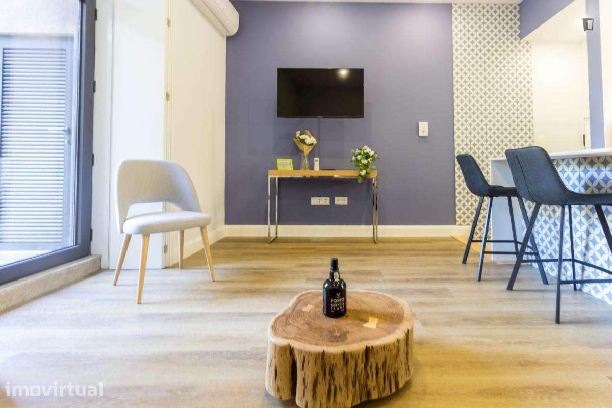 Apartamento com 1 quartos - localizado em Bonfim Porto - Grande imagem: 3/25