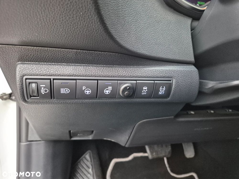 Toyota Corolla 1.8 Hybrid Executive - 12