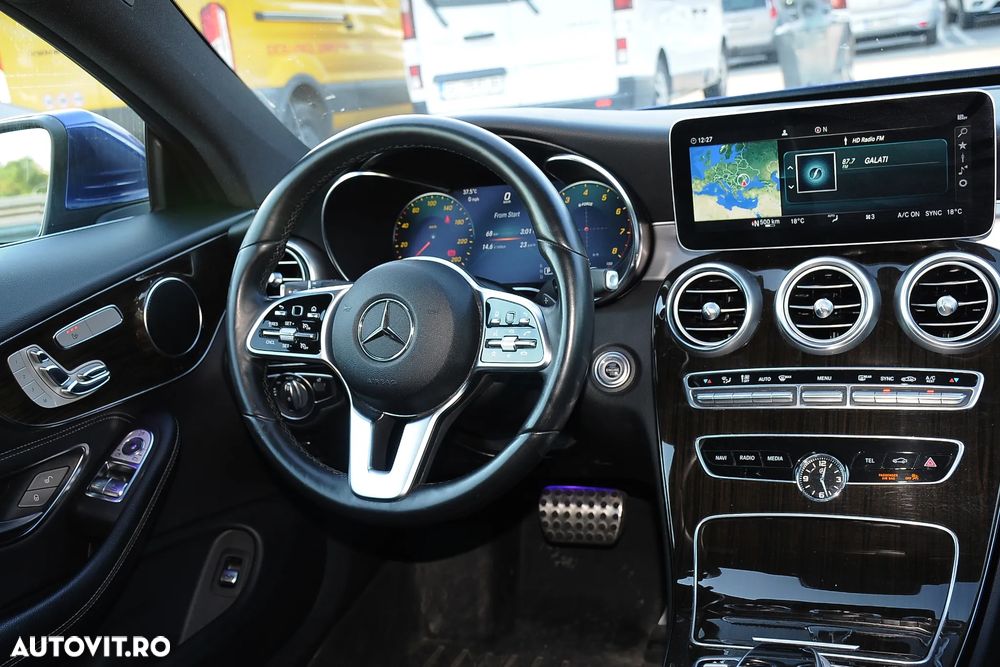 Mercedes-Benz C 300 4MATIC Aut. - 7