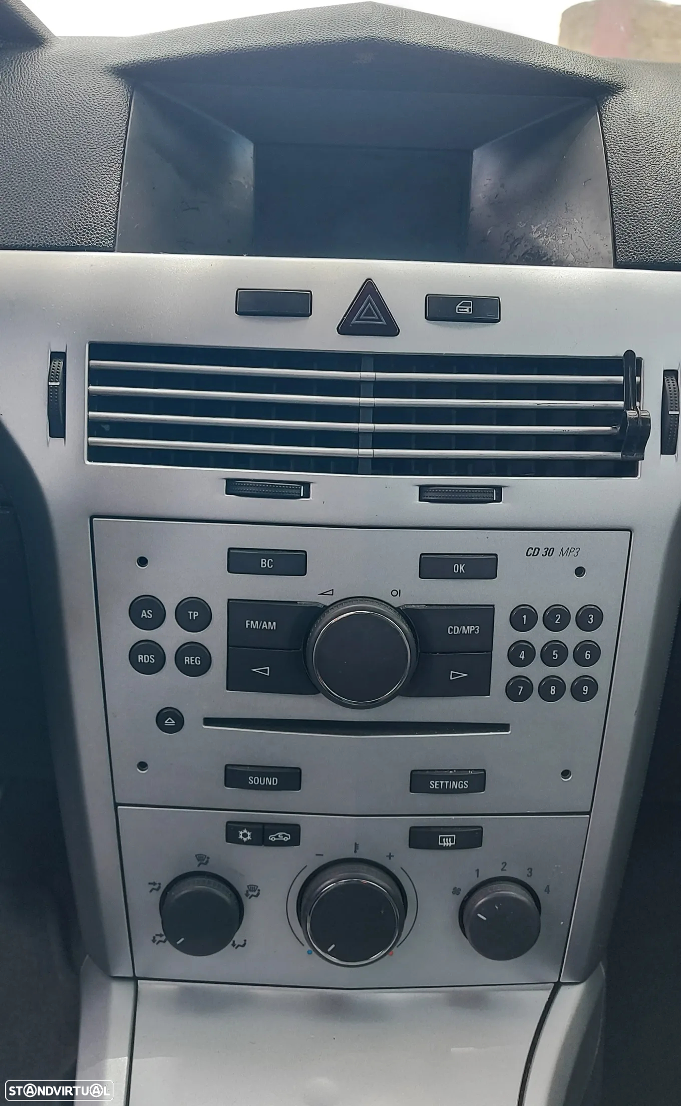 Opel Astra - 10