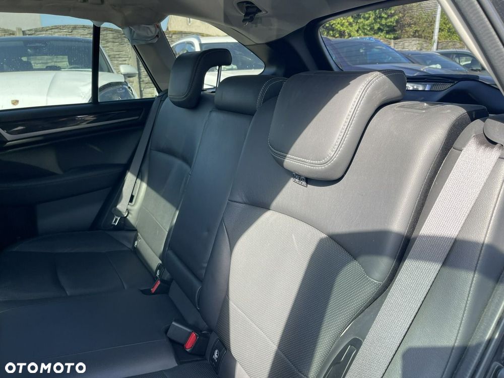 Subaru Outback 2.5i Comfort - 12