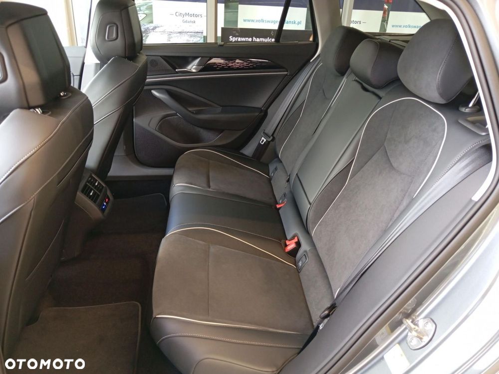 Volkswagen Passat - 17