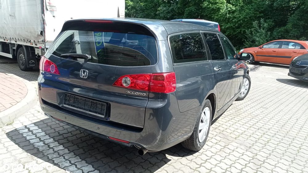 Honda Accord 2.0 i Comfort - 19