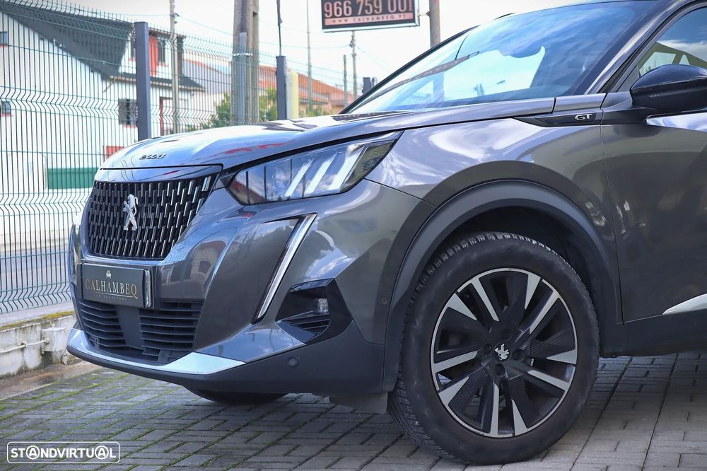 Peugeot 2008 1.2 PureTech GT EAT8 - 11