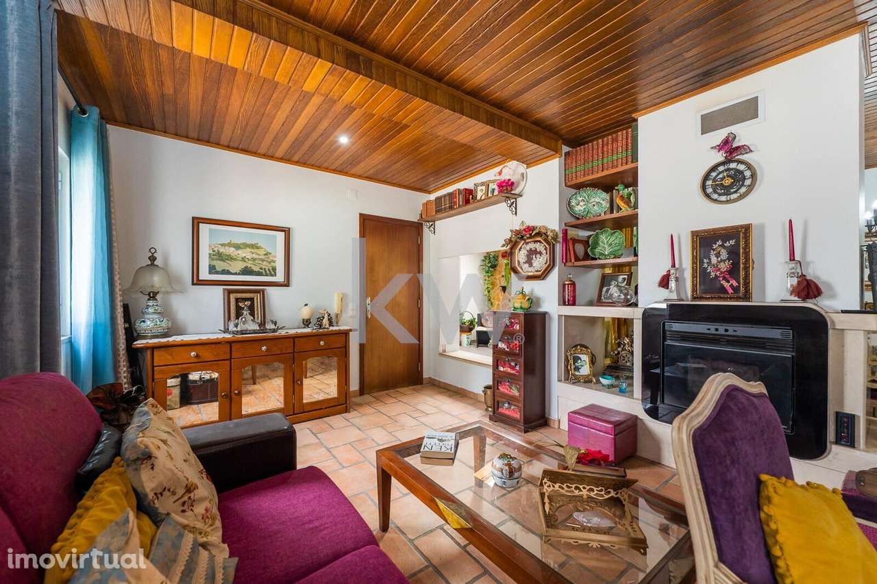 Moradia T4, na Urbanização no Vale da Rosa com  terreno de 726 m2 - Grande imagem: 4/48