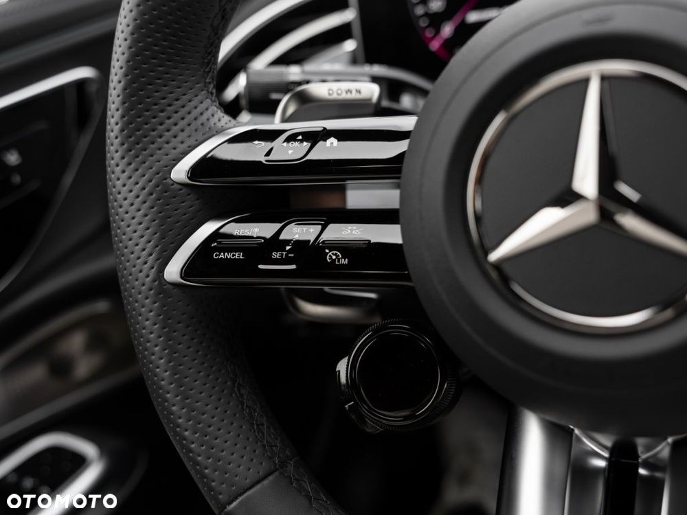 Mercedes-Benz Klasa E AMG 53 4Matic+ AMG SPEEDSHIFT TCT 9G - 9