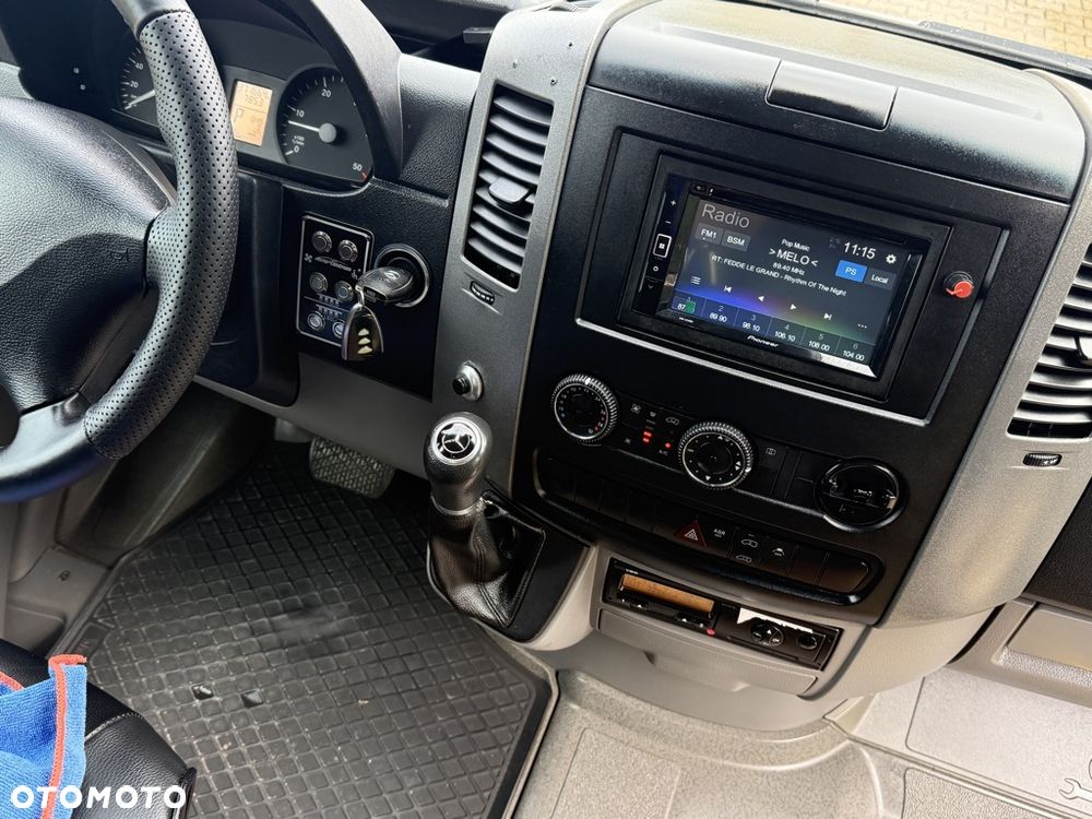 Mercedes-Benz Sprinter 519 - 29