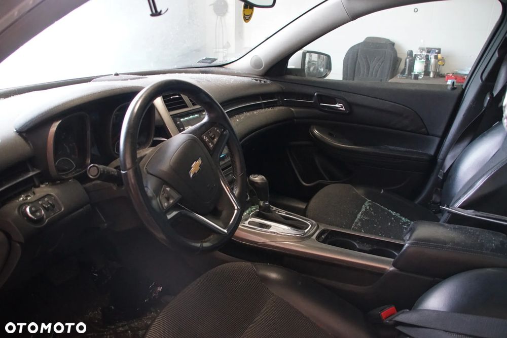 Auto na części - Chevrolet Malibu 2.0 VCDI 160 KM A20DTH AF40 2013R Silnik Skrzynia Drzwi Maska Błotnik Zderzak Lampa Lusterko Klamka Szyba Deska Kokpit Sterownik Moduł Czujnik Licznik Wyświetlacz Panel Kierownica - 8