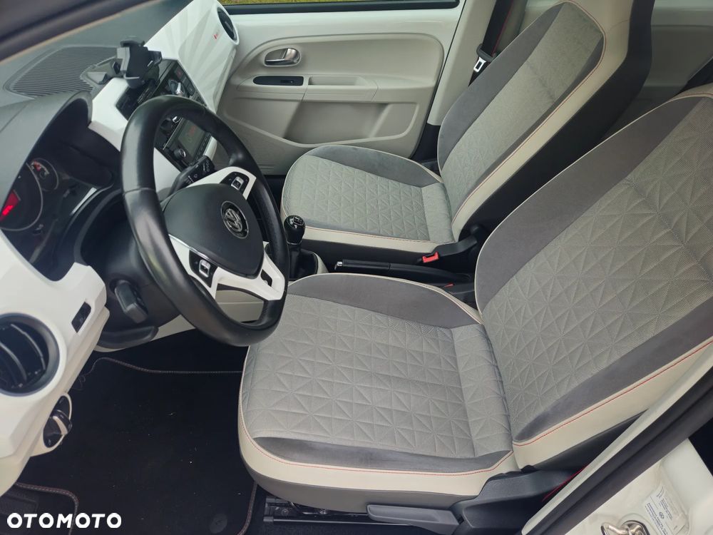 Volkswagen up! beats - 6