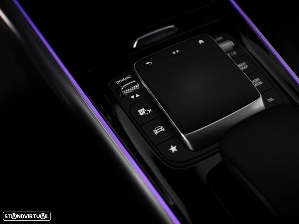 Mercedes-Benz GLA 250 e 8G-DCT AMG Line - 23