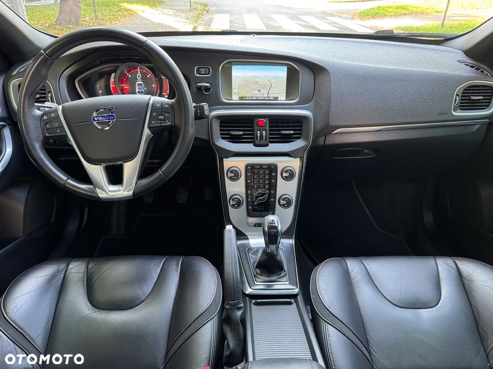 Volvo V40 D2 Ocean Race - 5