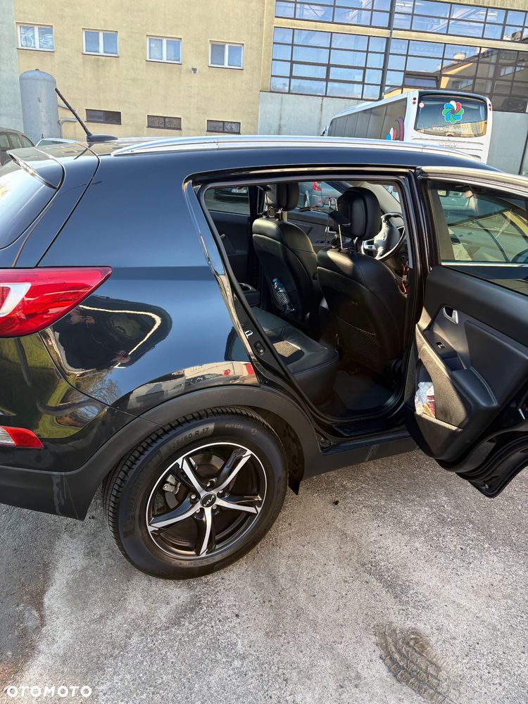 Kia Sportage 2.0 L - 8