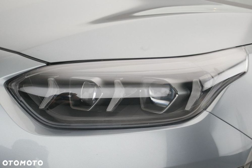 Kia ProCeed - 13
