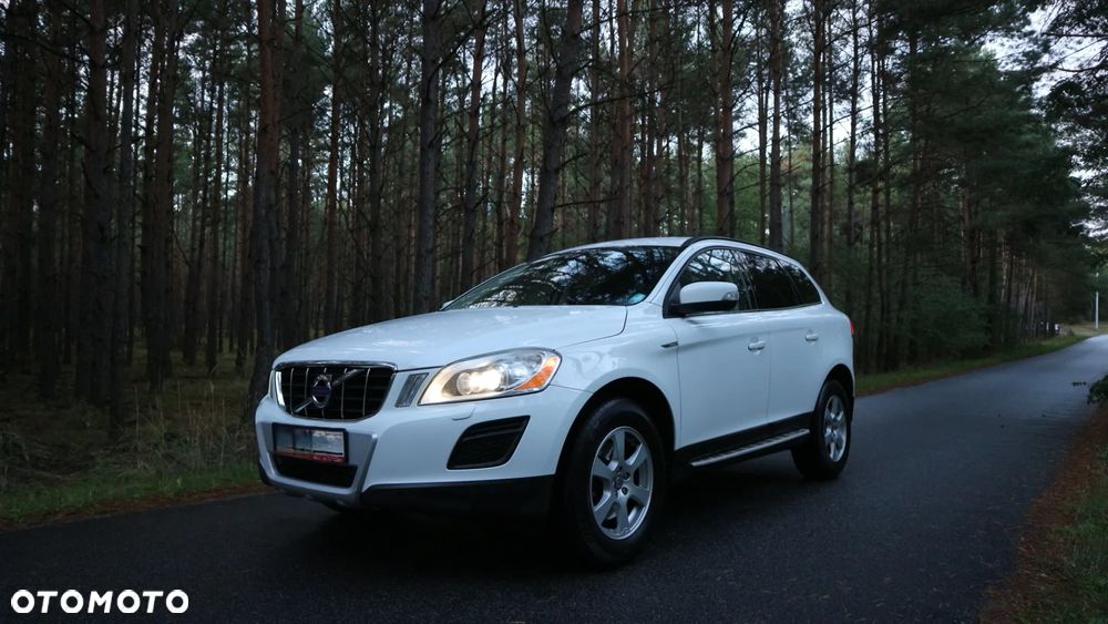 Volvo XC 60 D5 AWD Momentum - 3