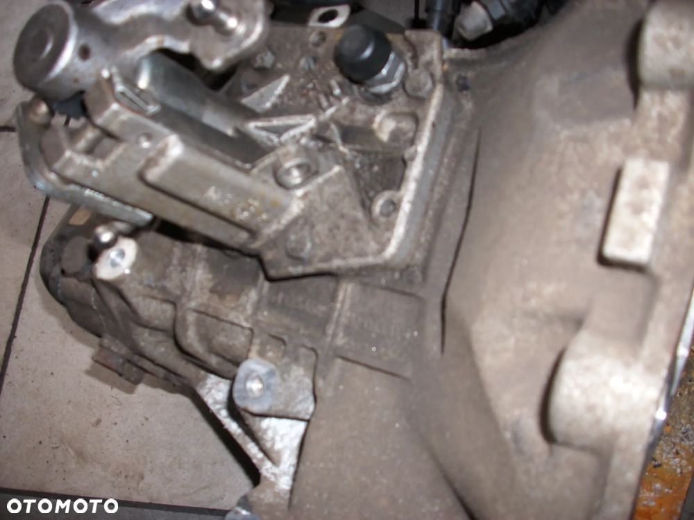 OPEL SKRZYNIA ASTRA 4 J CORSA D,E F17F13 NOWY TYP - 2