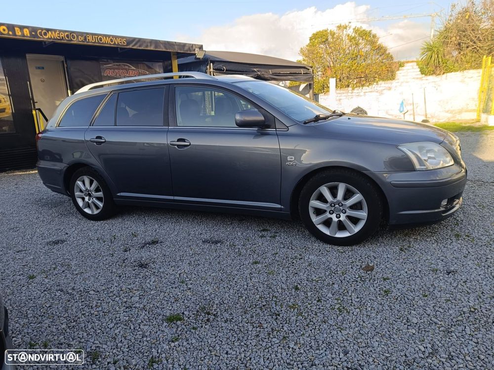 Toyota Avensis LB 2.0 D-4D Sol - 17