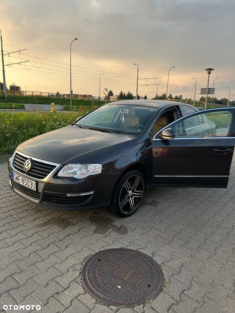 Volkswagen Passat 1.9 TDI Comfortline - 2