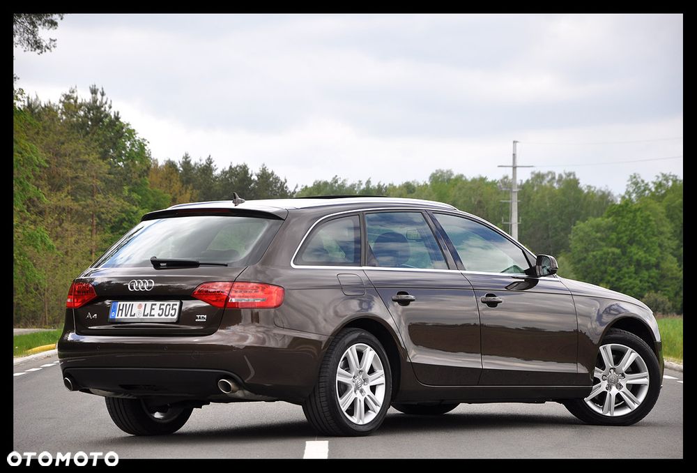 Audi A4 Avant 3.0 TDI DPF quattro S line Sportpaket (plus) - 4