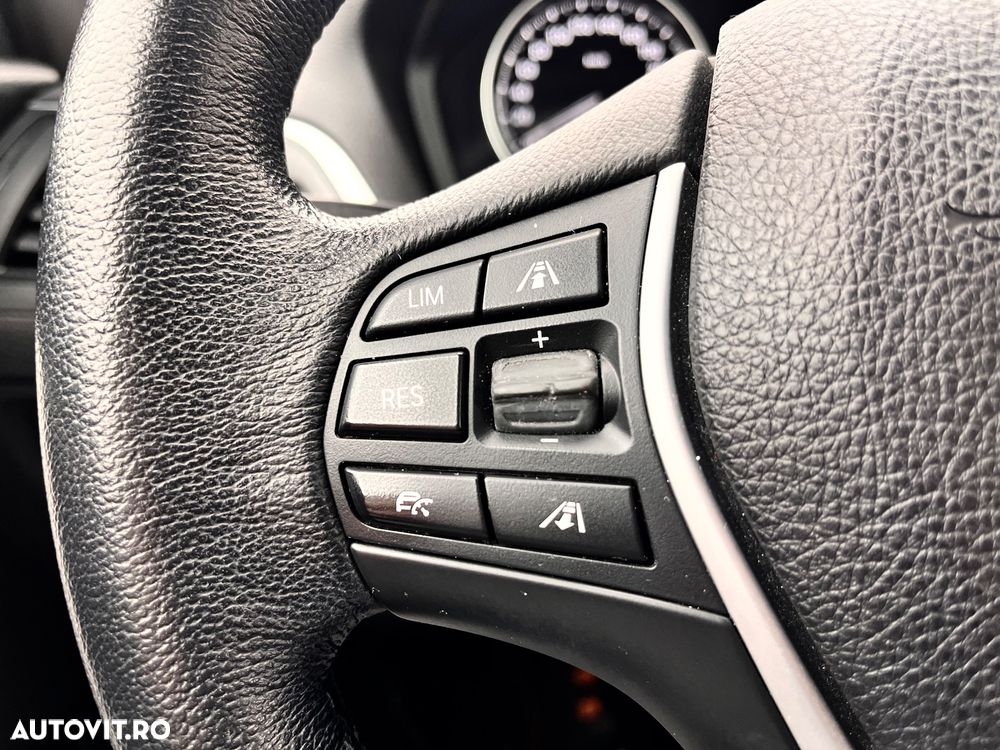 BMW Seria 1 120d Aut. Edition Metropolitan - 28