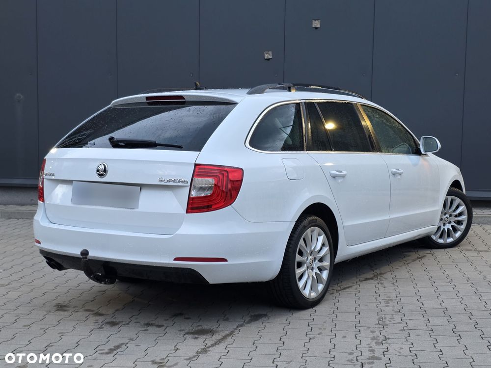 Skoda Superb 2.0 TDI Business DSG - 8